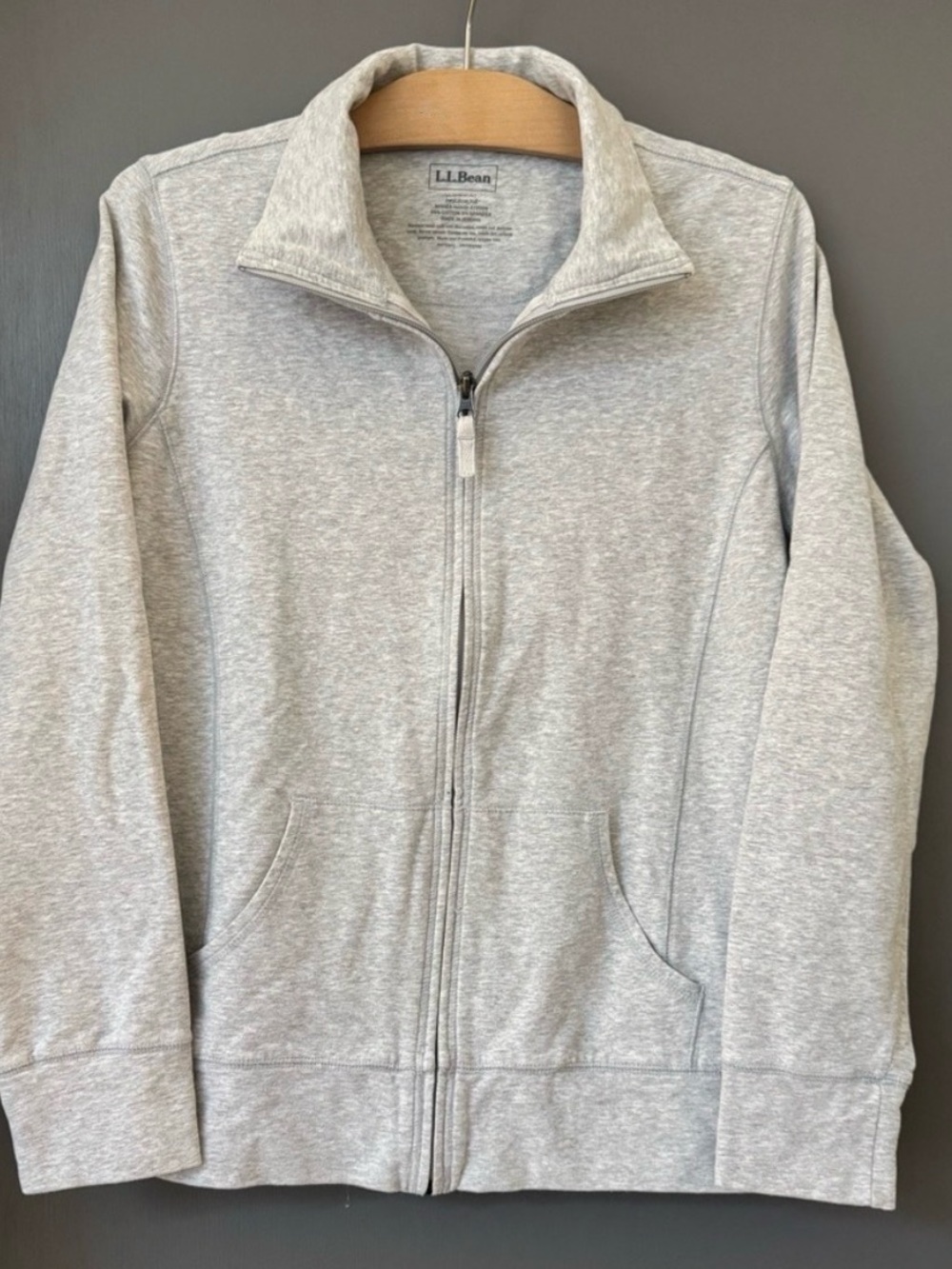 L.L. Bean Light Gray Women's Crewneck Sweatshirt Large